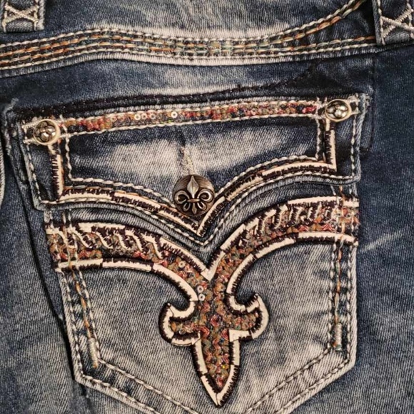 Jeans - Picture 3 of 4